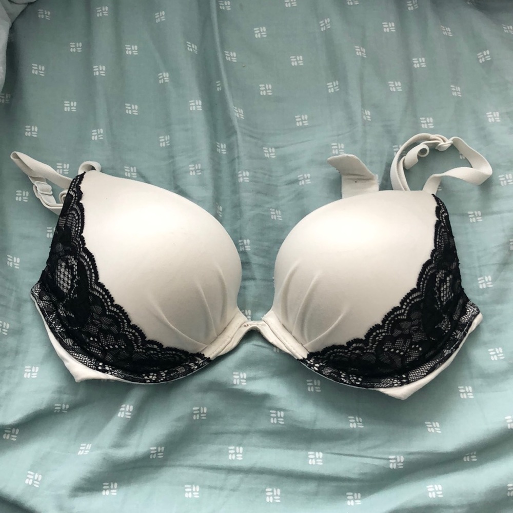 Victoria’s Secret bra - Picture 1 of 1
